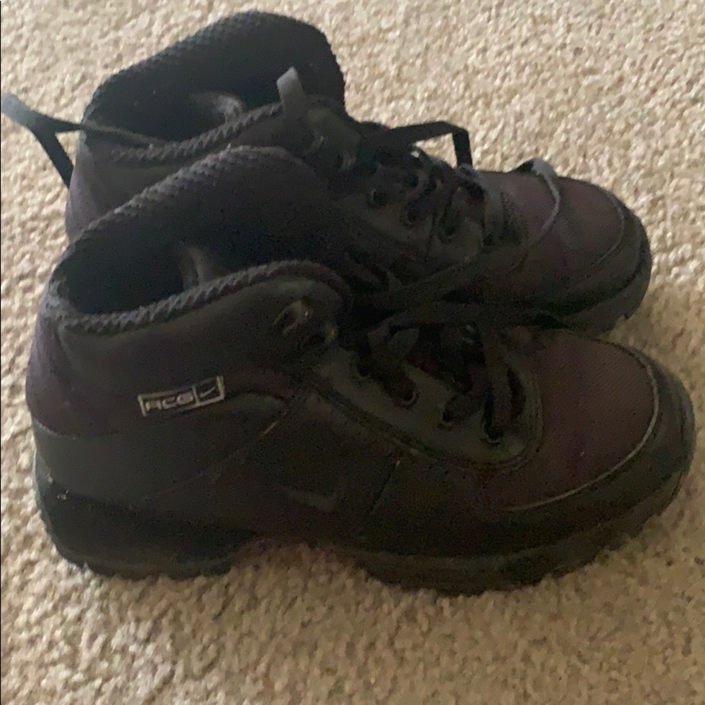 Nike ACG shoes